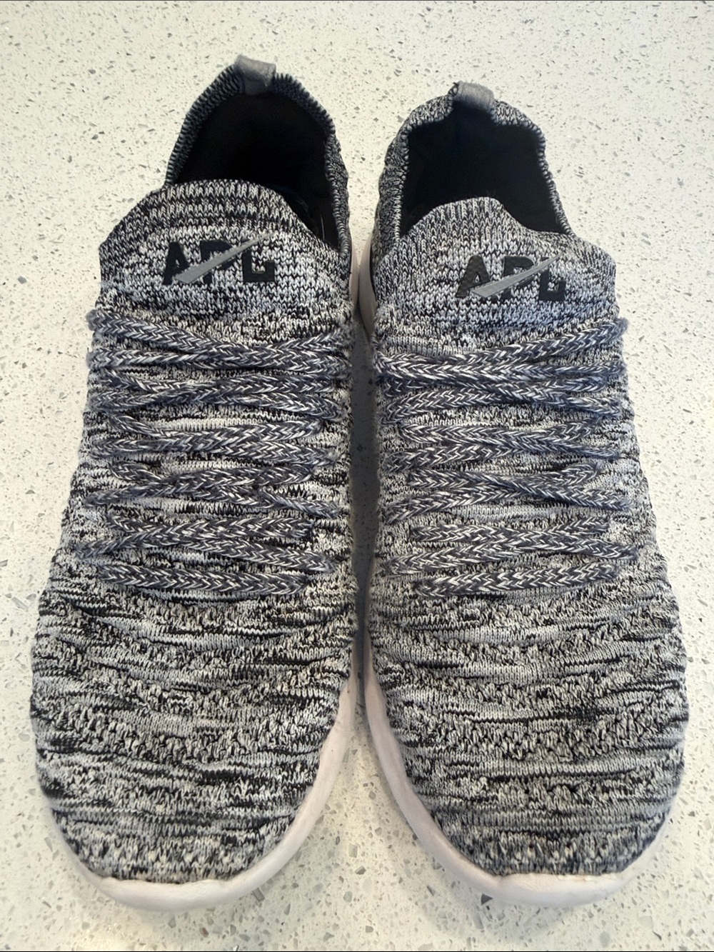 APL Ladies Athletic Shoes 9 EUC
